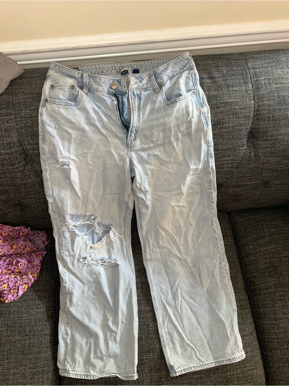 American Eagle Outfitters Light Blue Distressed Boyfriend Jeans